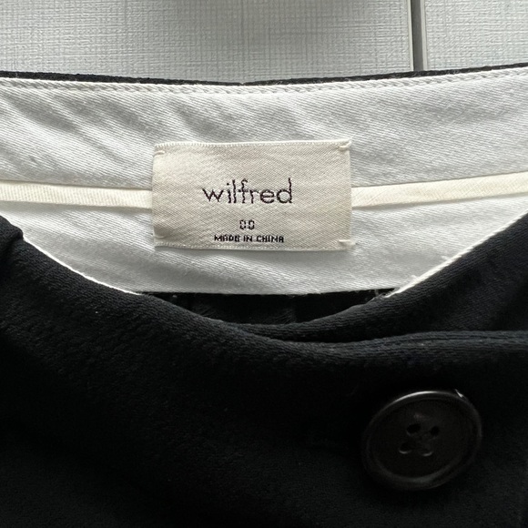 Aritzia Rosalee Pants in size 00 - Picture 2 of 2